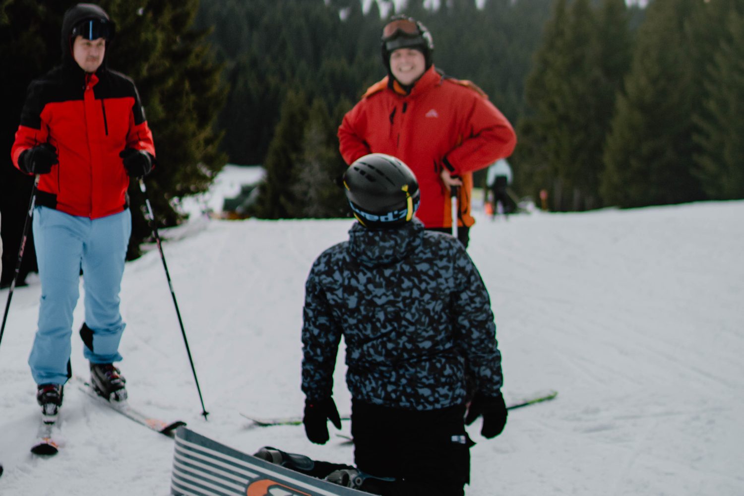 Downhill Ski full shot people skiing together